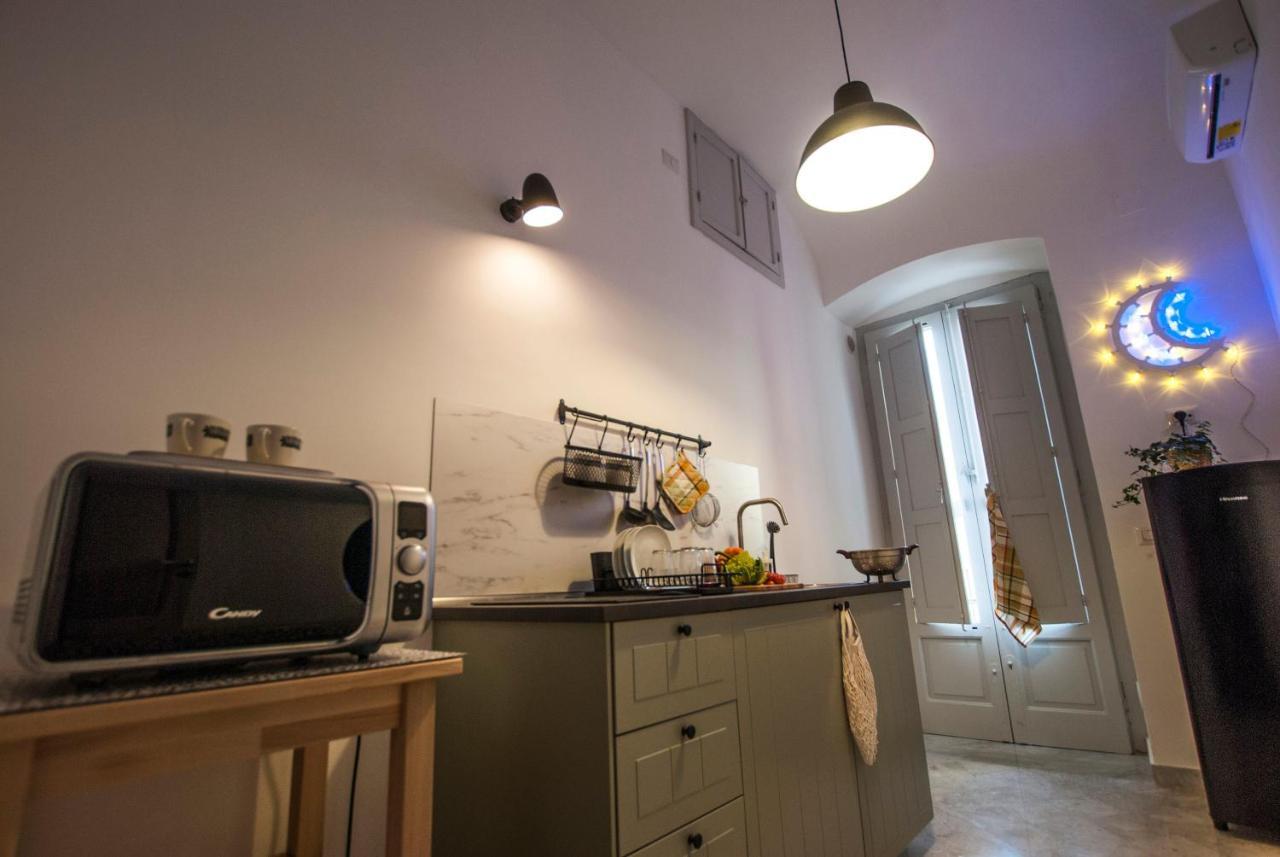Rossopetruzzelli Apartment Бари Екстериор снимка