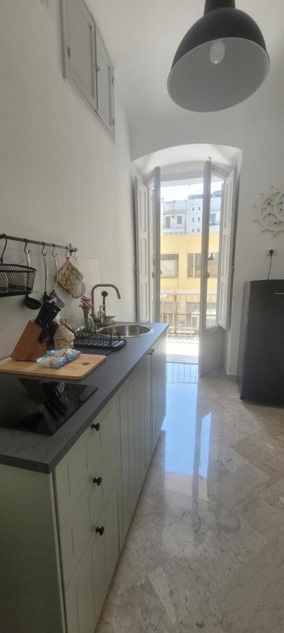 Rossopetruzzelli Apartment Бари Екстериор снимка