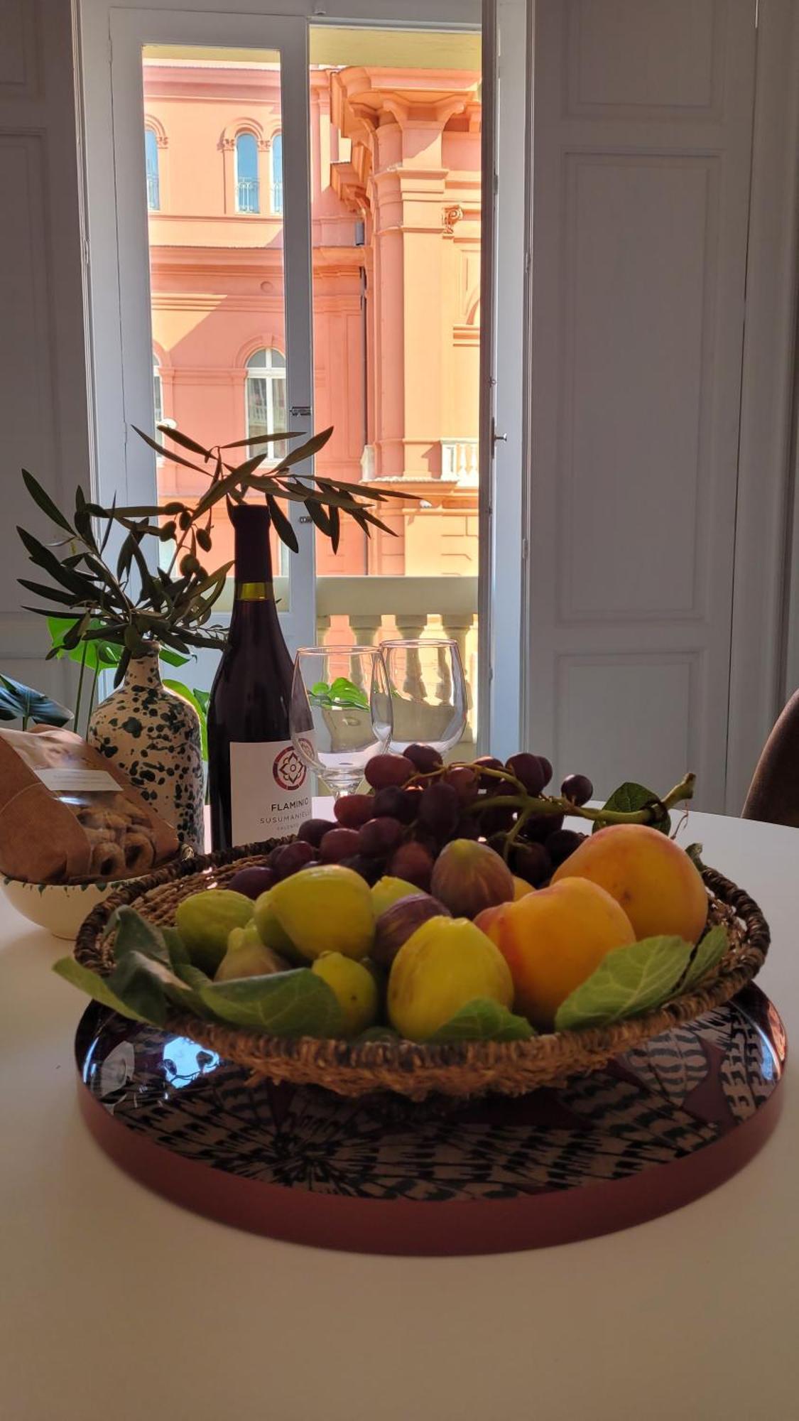 Rossopetruzzelli Apartment Бари Екстериор снимка
